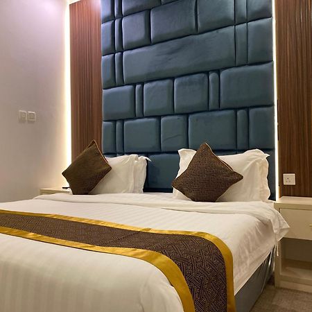 Areen Al Basateen Hotel Jeddah Bagian luar foto