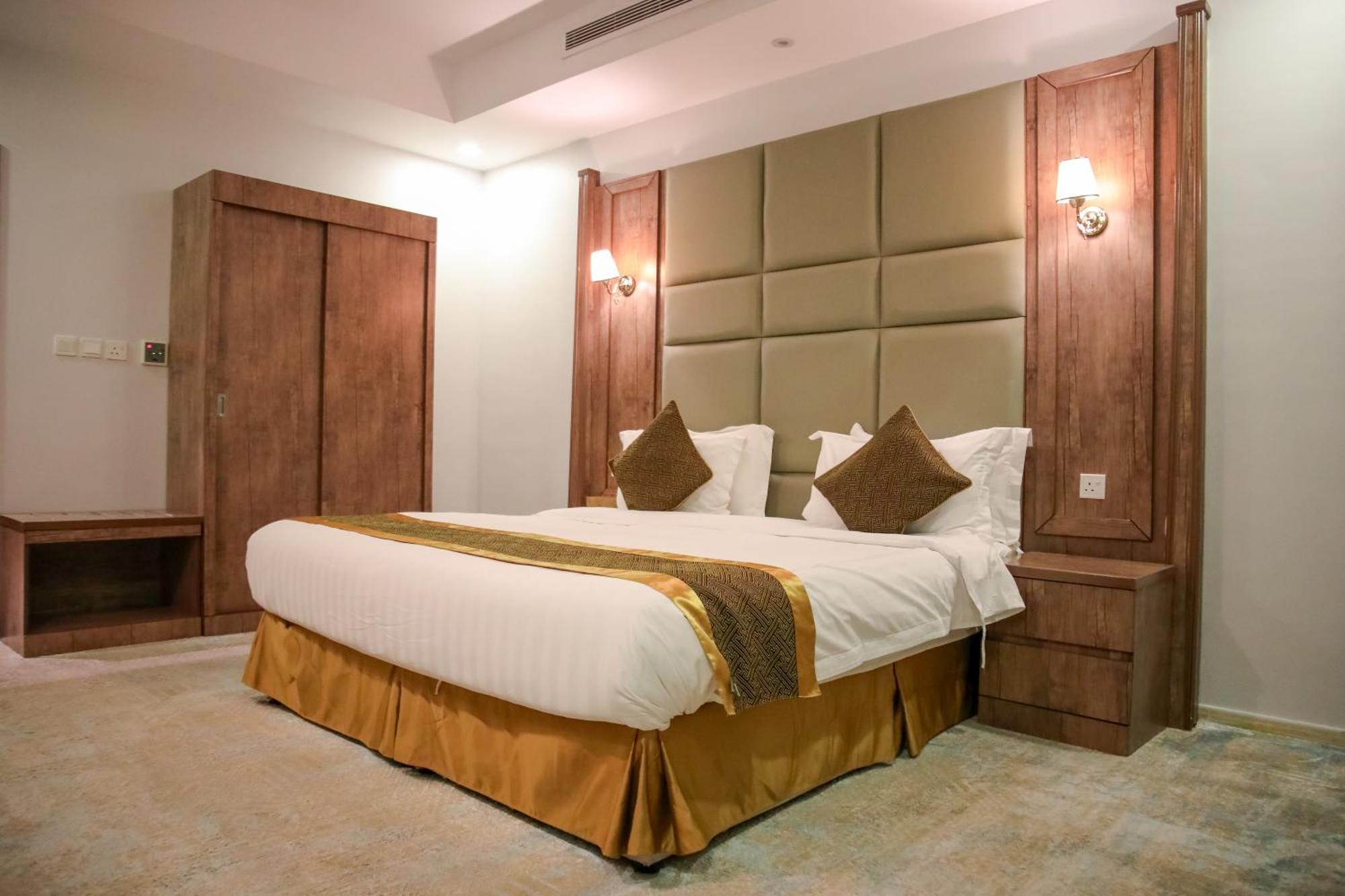 Areen Al Basateen Hotel Jeddah Bagian luar foto