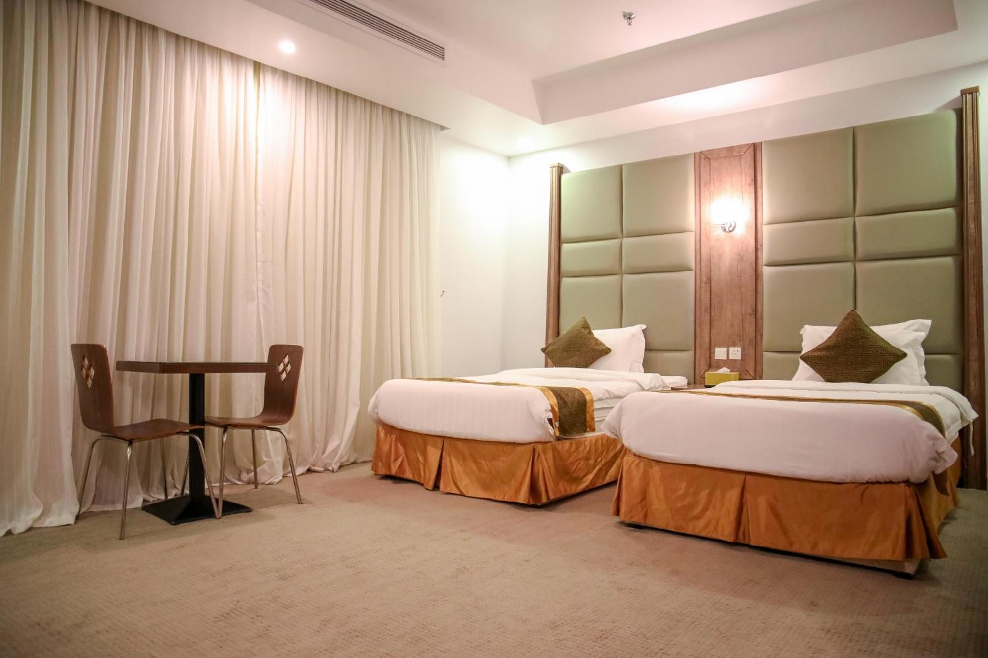 Areen Al Basateen Hotel Jeddah Bagian luar foto