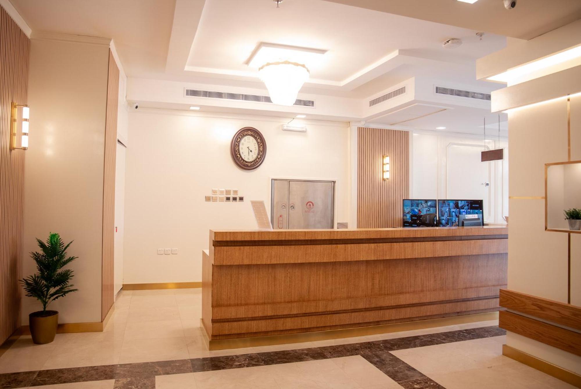Areen Al Basateen Hotel Jeddah Bagian luar foto