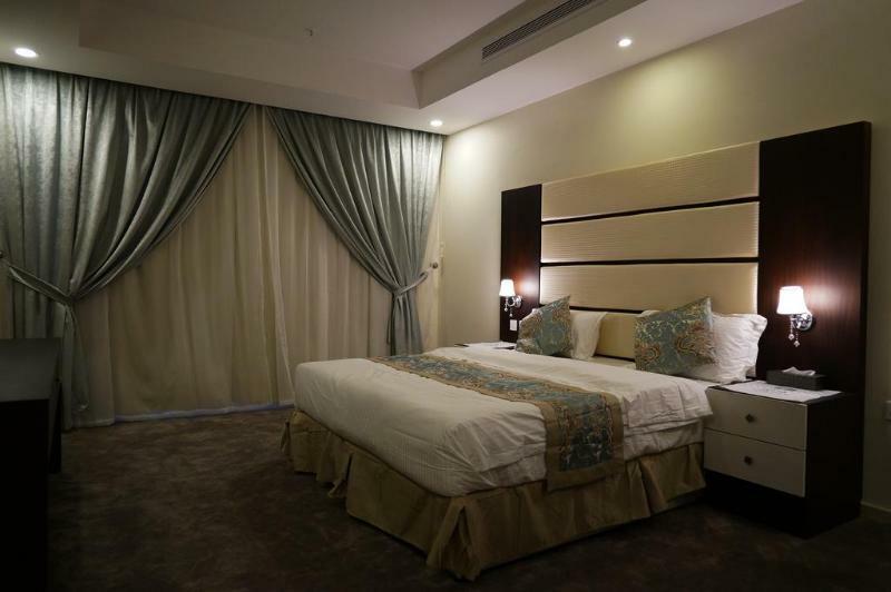 Areen Al Basateen Hotel Jeddah Bagian luar foto